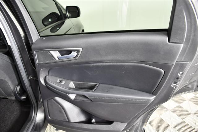 2020 Ford Edge SE