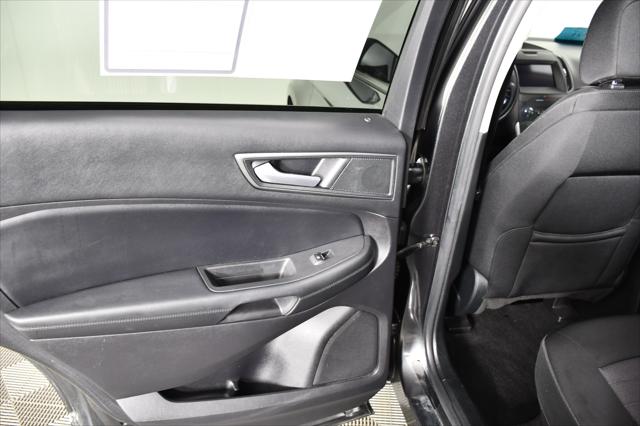 2020 Ford Edge SE