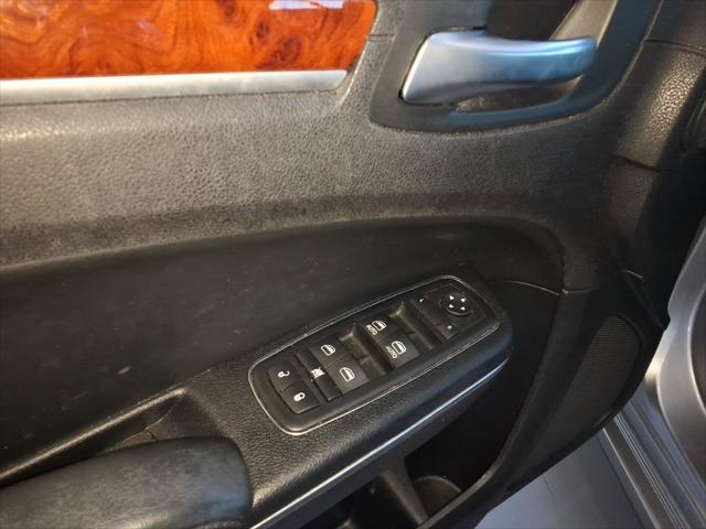 2014 Chrysler 300 Base