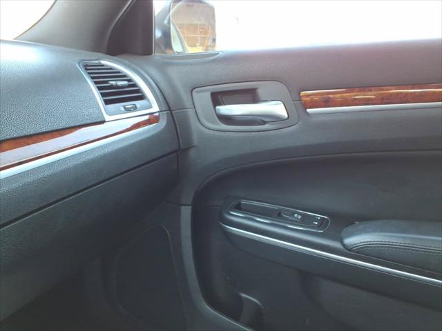 2014 Chrysler 300 Base