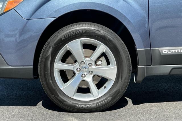 2013 Subaru Outback 2.5i Limited