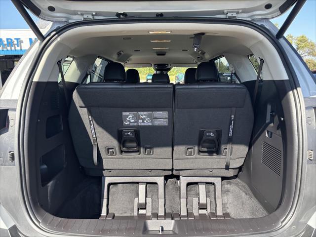 Used 2026 Kia Carnival MPV EX For Sale in Jackson, MI