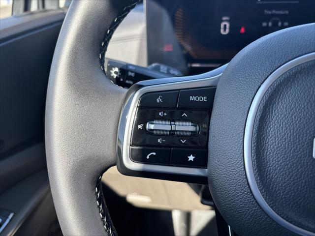 Used 2026 Kia Carnival MPV EX For Sale in Jackson, MI