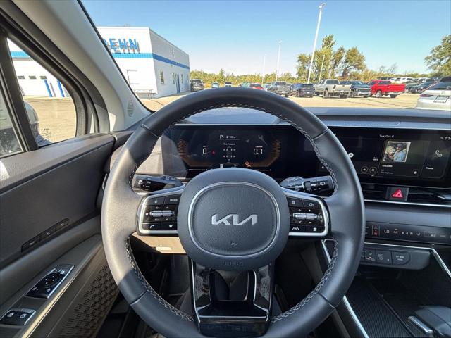 Used 2026 Kia Carnival MPV EX For Sale in Jackson, MI