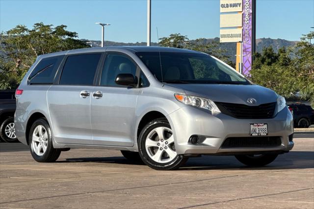 2011 Toyota Sienna Base V6