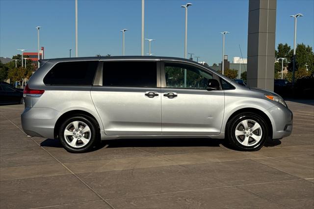 2011 Toyota Sienna Base V6