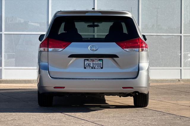 2011 Toyota Sienna Base V6