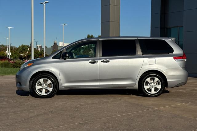 2011 Toyota Sienna Base V6
