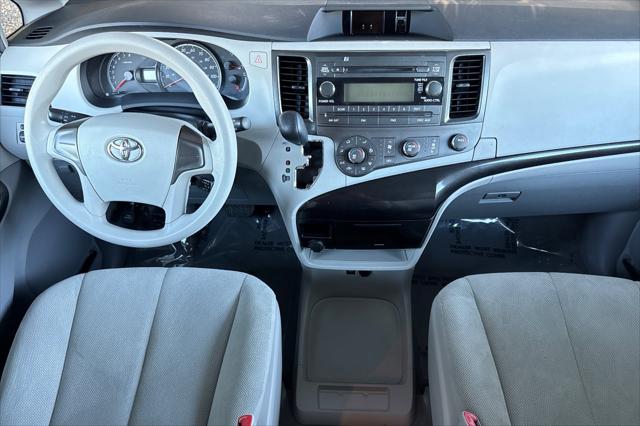 2011 Toyota Sienna Base V6