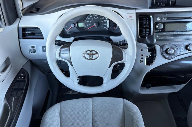 2011 Toyota Sienna Base V6