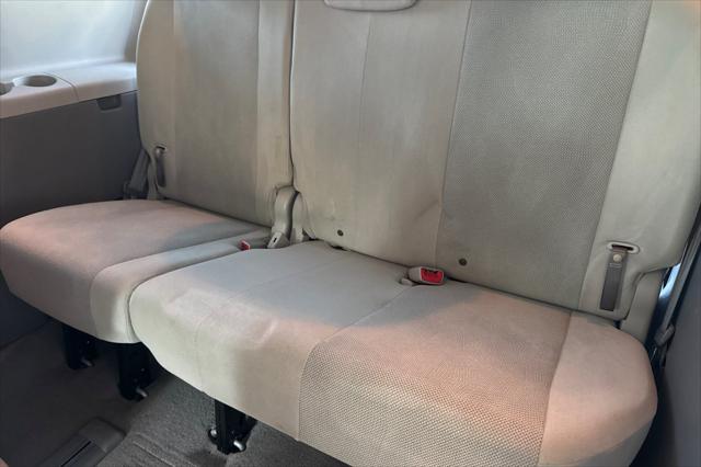 2011 Toyota Sienna Base V6