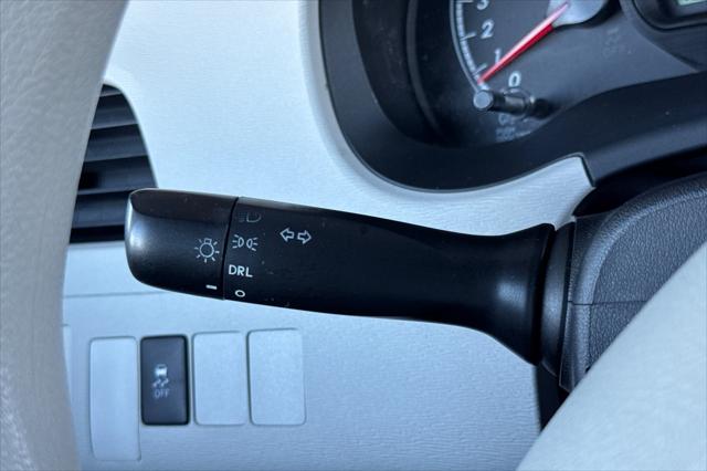2011 Toyota Sienna Base V6