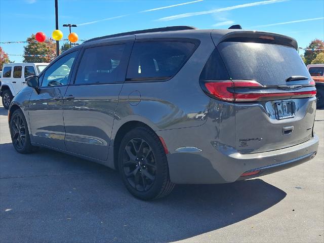 2025 Chrysler Pacifica Limited