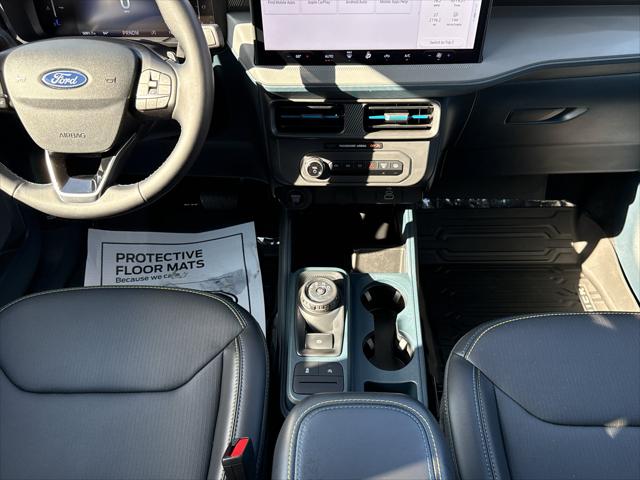 2025 Ford Maverick Lobo Standard