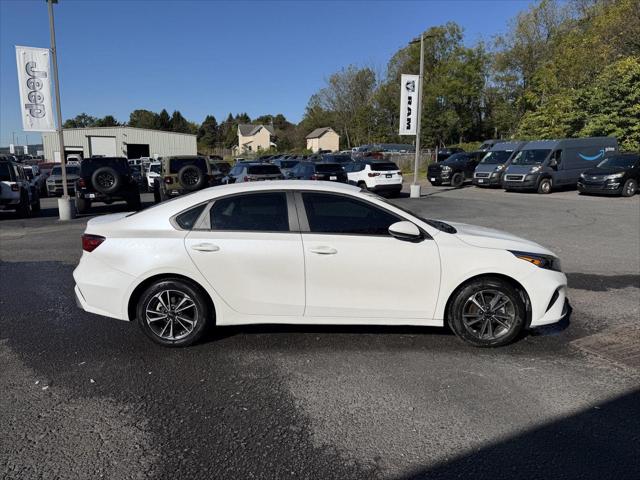 2024 Kia Forte LXS 2024 Kia Forte LXS