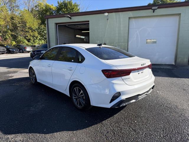 2024 Kia Forte LXS 2024 Kia Forte LXS