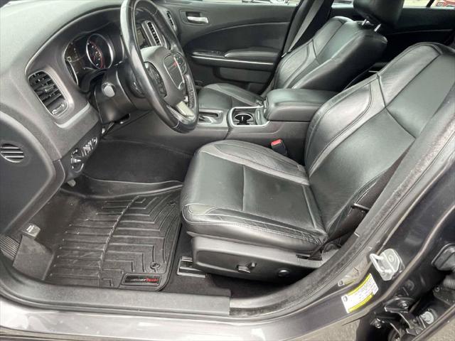 2022 Dodge Charger SXT RWD