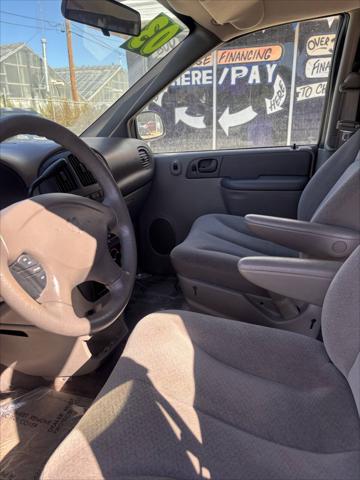 2003 Dodge Caravan SE