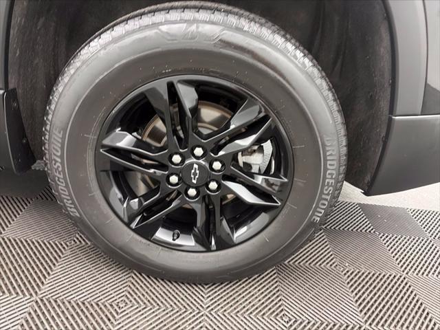 Used 2023 Chevrolet Traverse AWD LT Cloth For Sale in Cortland, NY