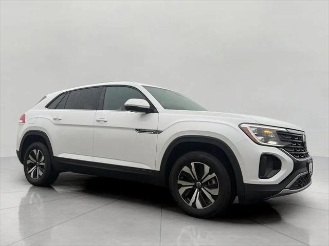 2026 Volkswagen Atlas Cross Sport SE for sale in Oshkosh, WI