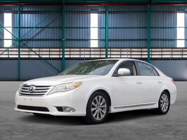 2011 Toyota Avalon Limited for sale in Cuyahoga Falls, OH