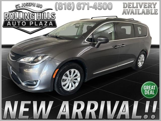 2018 Chrysler Pacifica Touring L for sale in Saint Joseph, MO