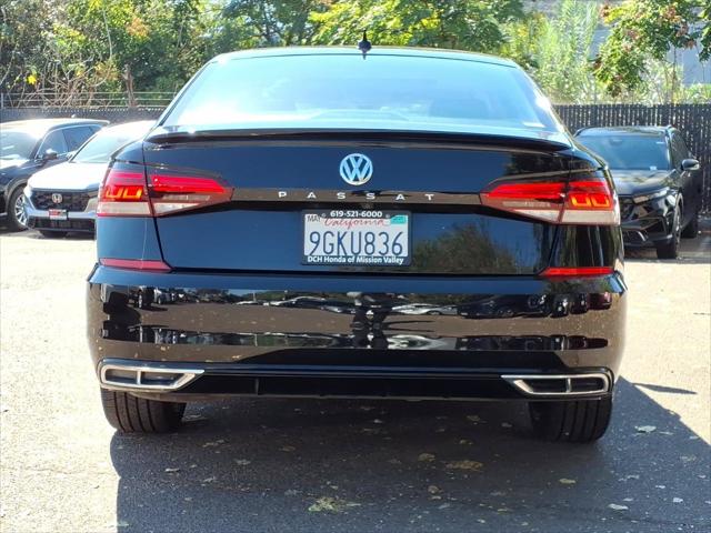 2020 Volkswagen Passat 2.0T R-Line
