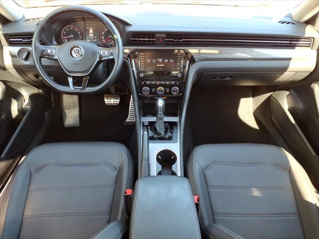 2020 Volkswagen Passat 2.0T R-Line