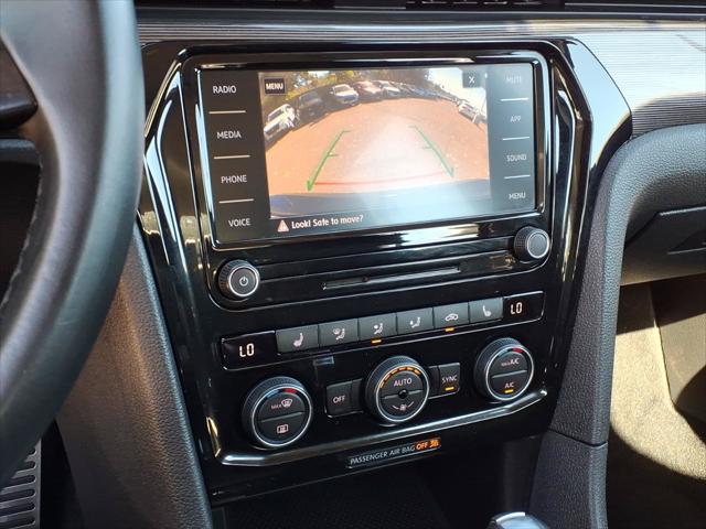 2020 Volkswagen Passat 2.0T R-Line