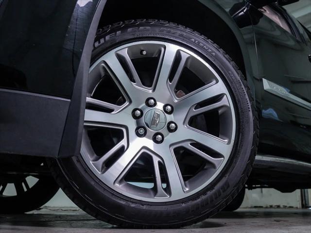 2016 Cadillac Escalade Luxury Collection