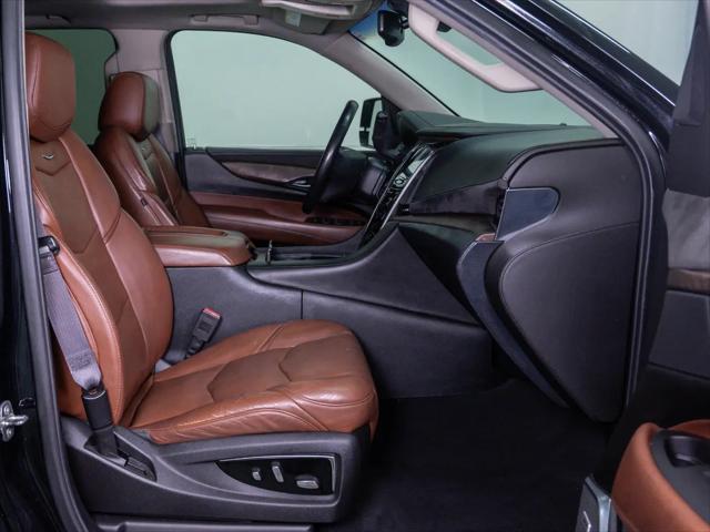2016 Cadillac Escalade Luxury Collection
