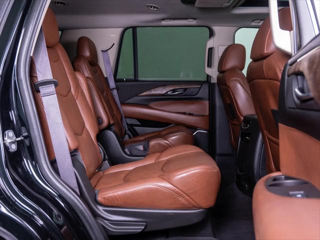 2016 Cadillac Escalade Luxury Collection