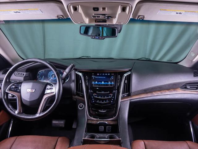 2016 Cadillac Escalade Luxury Collection