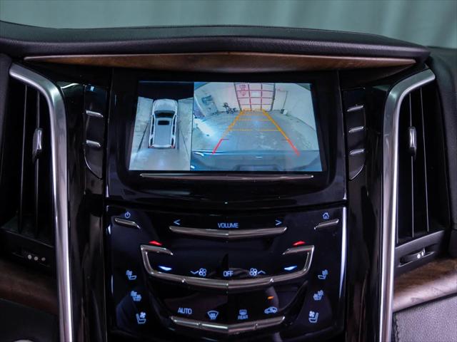 2016 Cadillac Escalade Luxury Collection