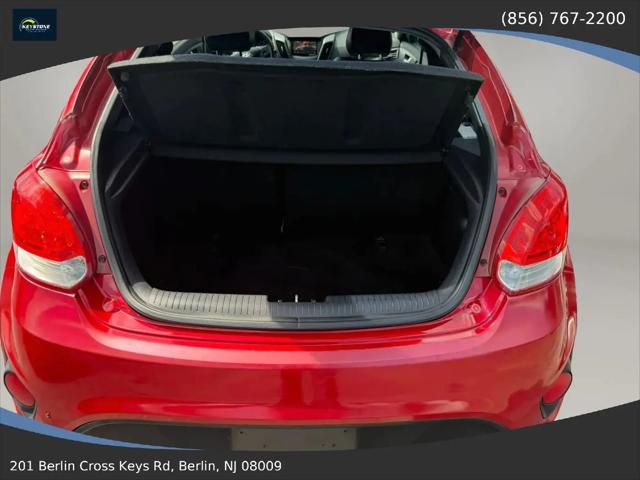 2013 Hyundai Veloster Turbo w/Black