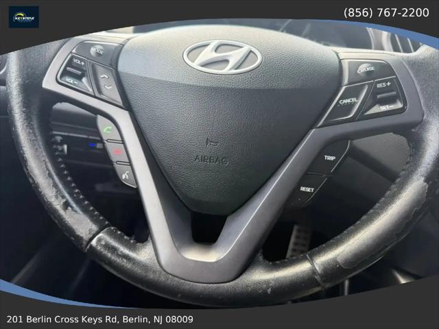 2013 Hyundai Veloster Turbo w/Black