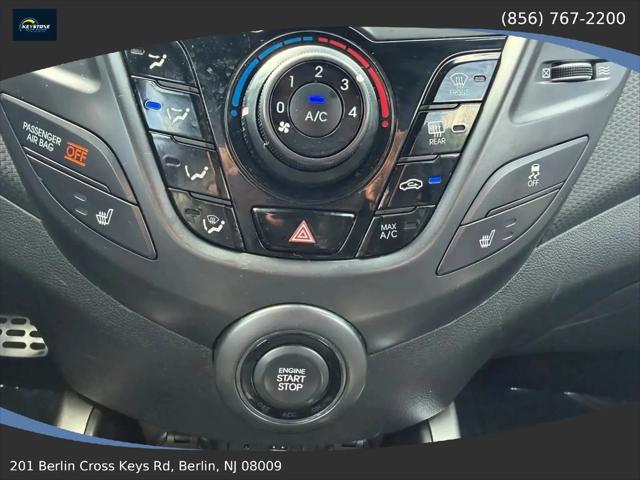 2013 Hyundai Veloster Turbo w/Black
