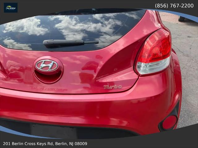 2013 Hyundai Veloster Turbo w/Black