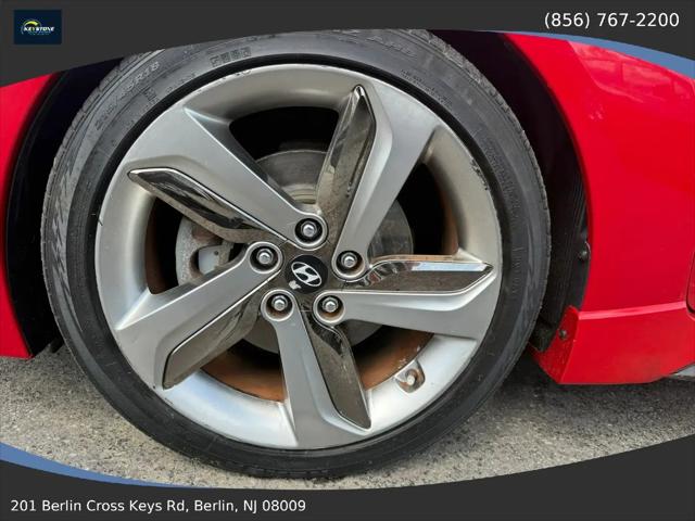 2013 Hyundai Veloster Turbo w/Black