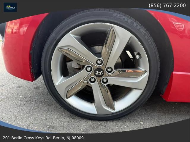 2013 Hyundai Veloster Turbo w/Black
