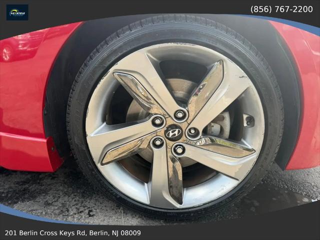 2013 Hyundai Veloster Turbo w/Black