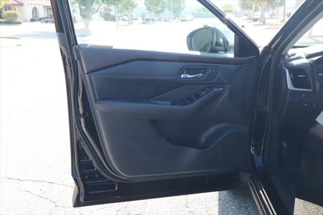 2023 Nissan Rogue SL FWD