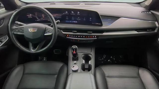2024 Cadillac XT4 FWD Sport