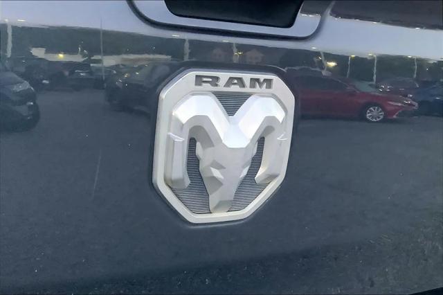 2019 Ram 1500 Big Horn/Lone Star Crew Cab 4x4 57 Box
