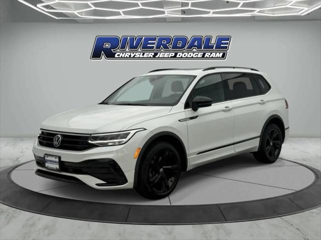 2023 Volkswagen Tiguan 2.0T SE R-Line Black