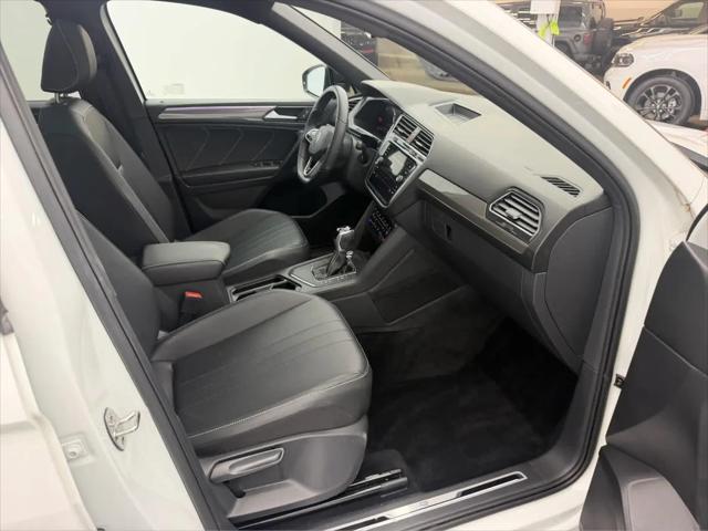 2023 Volkswagen Tiguan 2.0T SE R-Line Black