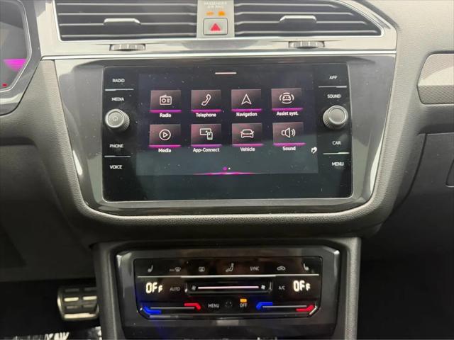 2023 Volkswagen Tiguan 2.0T SE R-Line Black