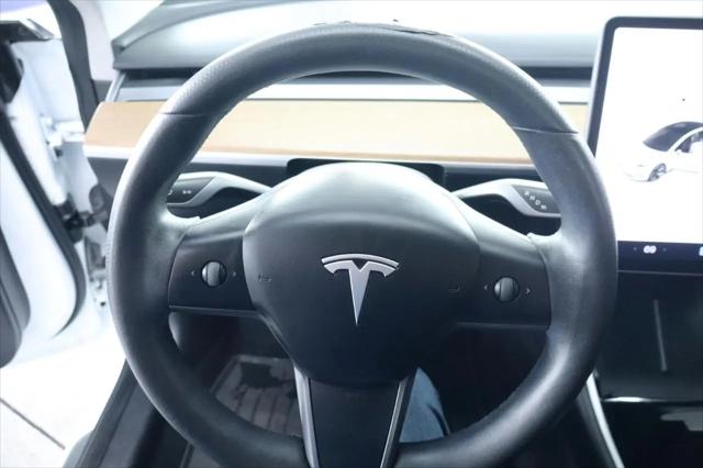 2020 Tesla Model 3 Standard Range Rear-Wheel Drive