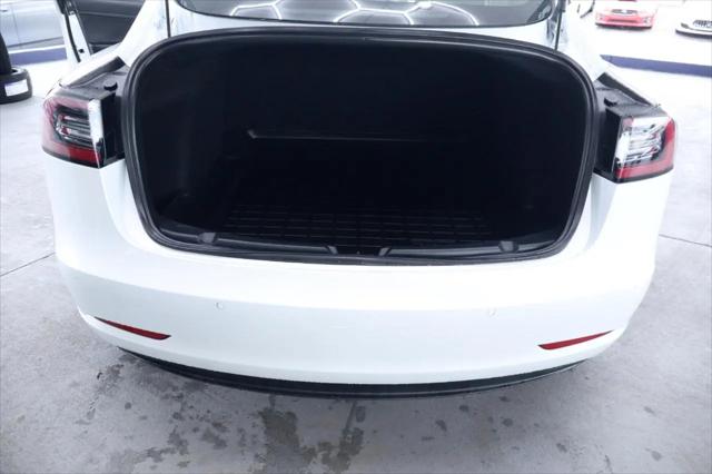 2020 Tesla Model 3 Standard Range Rear-Wheel Drive