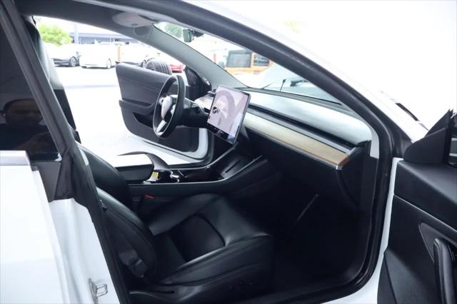 2020 Tesla Model 3 Standard Range Rear-Wheel Drive
